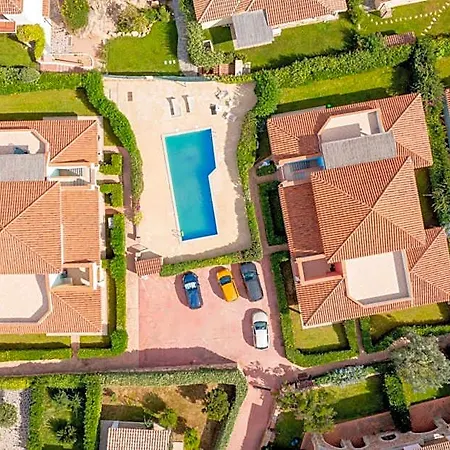 La Tartaruga Con Piscina San Teodoro (Sardinia)
